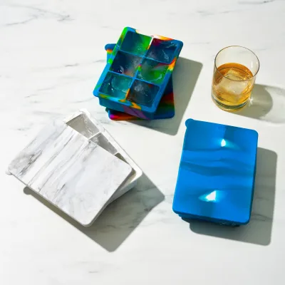 2" Ice Cube Tray mit Deckel in Buntem Marmor
